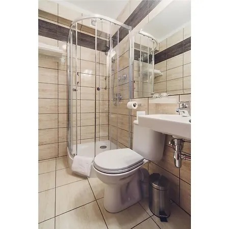 Chmielna Hotel 2*