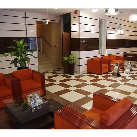 Chmielna Hotel 2*