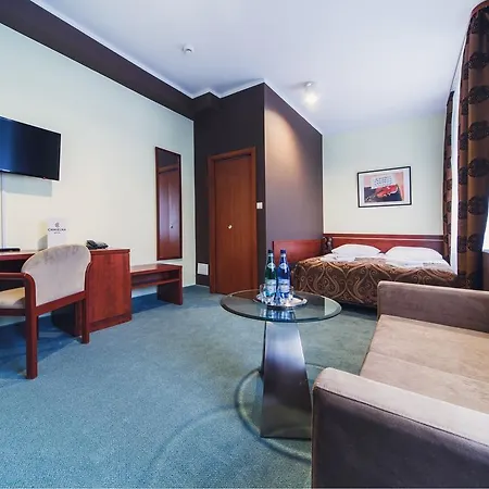 Chmielna Hotel Varšava