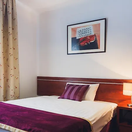 Hotel Chmielna Warsaw Hotel 2*